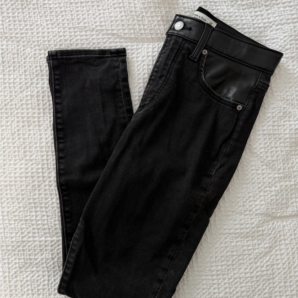 Abercrombie & Fitch Black High Rise Skinny Jeans With Leather Detail